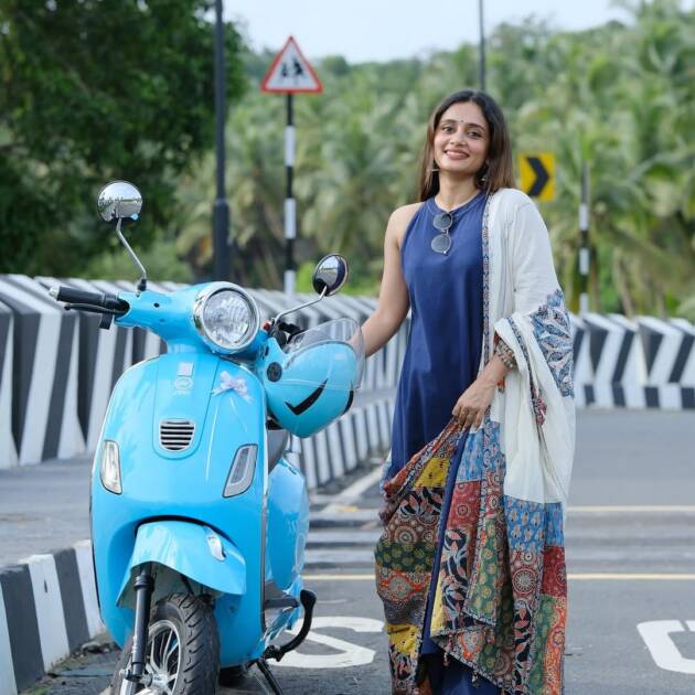 Straight-cut Salwar Suit